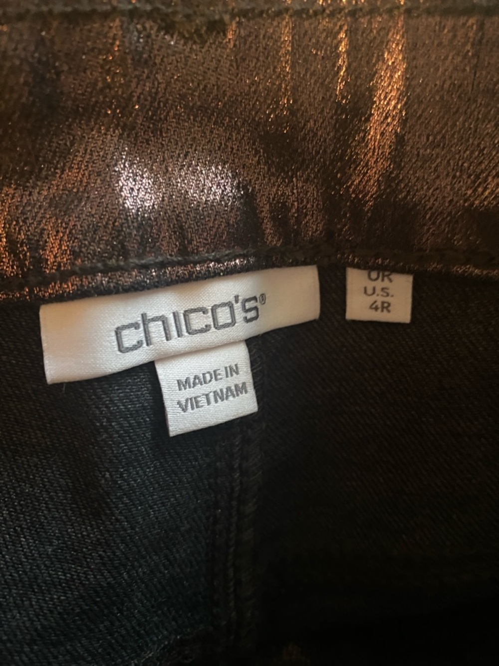 Chicos size 4 iridescent shimmer straight leg jeans - Picture 2 of 6